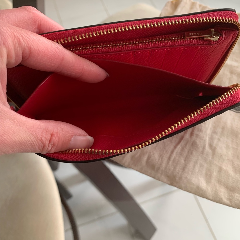 Coach wristlet - Picture 4 of 7